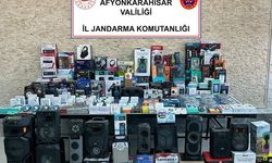 Jandarmadan kaçak elektronik eşya baskını