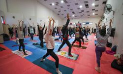 Buca Belediyesi’nden kadınlara pilates, yoga ve zumba imkanı