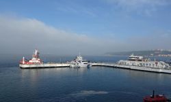 Çanakkale Boğazı'nda sisin etkisi azaldı, geçişler tekrar açıldı