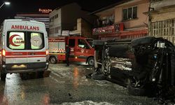 Uşak'ta trafik kazası: Cip ve otomobil çarpıştı, 2 yaralı!