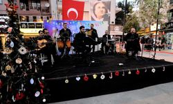 Bornovalılar müzik ve lezzet şöleniyle yeni yıla merhaba diyor