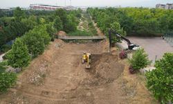 Manisa derelerinden 50 ton çöp toplandı