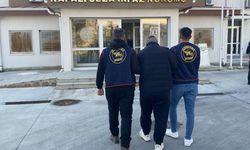 Kuşadası'nda 7 suçtan aranan şahıs jandarma tarafından yakalandı