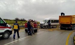 Kayganlaşan yol kazaya davetiye çıkardı: 5 yaralı