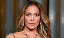 Jennifer Lopez Los Angeles’taki yangın mağdurlarına büyük yardımda bulundu