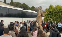 Gençler İzmir’in tarihini keşfe çıkıyor!