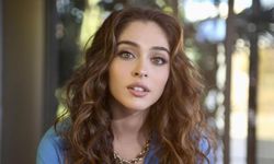 Cemre Baysel’den cesur stil hamlesi! Sütyensiz kombini sosyal medyayı salladı