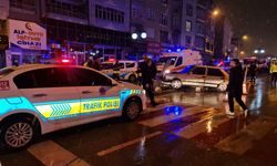 Alkollüyken kaza yapan sürücü, polis otosunda ruhsatsız silahıyla kendini vurdu