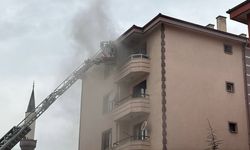 Bolu'da bulaşık makinesi yangın çıkardı: Mutfak küle döndü