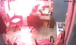 Korku dolu anlar! Telefon bataryası bir anda patlayıp alev aldı