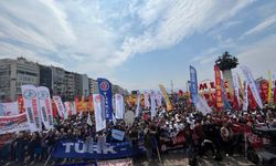 Onbinlerce emekçi  Gündoğdu'da buluştu