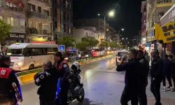Aydın Kuşadası'nda iki grup arasındaki kavgada sopalar havada uçuştu!