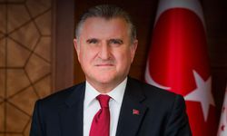 Bakan Bak'tan gençlere yaz müjdesi: Başvurular başladı!