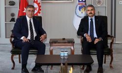 Başkan Tugay'dan Ankara'da emek çıkarması: Sendikalarla TİS maratonu başladı!