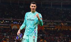 Devlerin gözdesiydi: Berke Özer sözleşmeye imzayı attı!