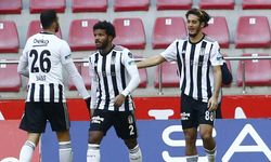 Beşiktaş'ın eski yıldızından çarpıcı açıklamalar: ''Kovulduğumu Instagram'dan öğrendim''