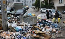 İzmir Buca’daki çöp sorunu çözüm bekliyor! Belediye topu Milli Emlak’a attı