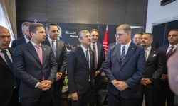 İzmir'de başkanlardan Ankara çıkarması: Özel'e tam destek!