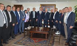 CHP Genel Başkan Yardımcısı Yücel'den İzmir esnafına destek ziyareti