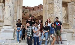 İzmir'de gençler 'Gençlik Fabrikası' ile geleceklerini kuracaklar!