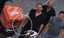 İzmir Karşıyaka'da "silah" alarmı sosyal medyayı salladı: Gerçek güvenlik kamerasında ortaya çıktı!