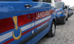 Efeler jandarmasından kaçak tütün baskını: Tonlarca tütün ve makaron yakalandı!