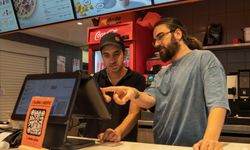 İzmir'de işe engelleri aşarak başladı, ayın elemanı seçildi!