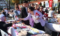 İzmir Karabağlar’da Anneler Günü'nde kadın dayanışması!
