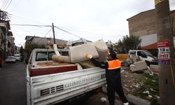 Karabağlar Belediyesi her gün 12-14 kamyonet topluyor! Vatandaşa ücretsiz hizmet