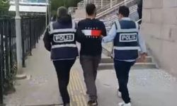 İzmir Karabağlar'da yasaklı madde ticareti yapan genç kaçarken yakalandı!