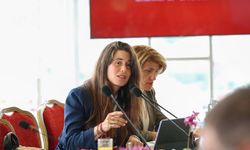 Lal Denizli kimdir, babası kim? Lal denizli evli mi?