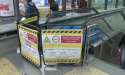 Metroda yürüyen merdivende korku dolu anlar: Basamaklar kırıldı!