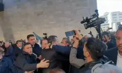 Özgür Özel’e saldırıya ilişkin Başsavcılıktan açıklama: "Saldırgan gözaltında"