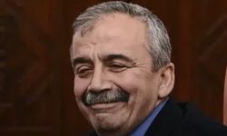 Sırrı Süreyya Önder'in vasiyetini yazar Tarık Tufan açıkladı