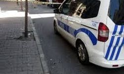 Boşanma aşamasındaki baba kızıyla canına kıymak istedi
