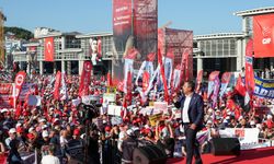 Özgür Özel İzmir’e çağırdı: 19:19’da Gündoğdu’ya!