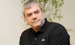 Yılmaz Özdil: ''CHP'yi Özgür Özel'in elinden almaya kalkarlarsa, CHP'nin kapısında nöbet tutarım!"