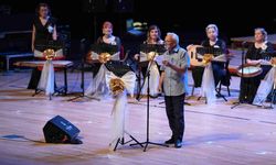 Denizli’de sanat gecesi: "80’ler, 90’lar ve Şiirler" aynı sahnede