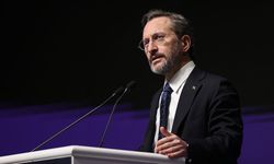Fahrettin Altın'dan Özel'e boykot tepkisi: CHP yine jakobenizmi gündeme taşıyor