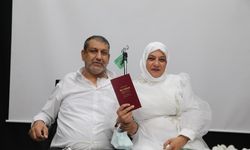 Engeller aşkla aşıldı: Hastanede nikah masasına oturdular!
