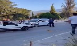 Bursa’da trafik çarpışması, bıçaklı hesaplaşmaya dönüştü: Aynı aileden 5 yaralı!