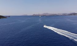 Bodrum'da deniz ortasında kaza: Yaralı tekne personeli kurtarıldı!