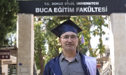 Emekli Albaydan ilham veren başarı: İzmir'de 52 yaşında fakülte birincisi oldu!