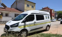 Polis kapıyı açınca ortaya çıktı: Apartman'da sır ölüm!