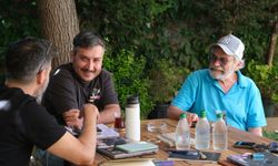 Haluk Bilginer ve Feyyaz Yiğit yeni filmi için ilk provada! Yüzler gülüyor