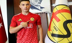 Menemen FK’dan Eskişehirspor’a: Genç golcü İsmail Kulet yeni yuvada!