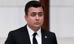 Osman Gökçek hamamdan seslendi: "40 tas su dökün yine de çıkmaz!"