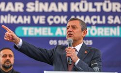 Özgür Özel'den Abdurrahman Tutdere'ye destek! “Belediye başkanına kelepçe akıl tutulmasıdır”