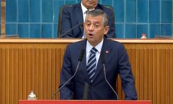 Özgür Özel partisinin grup toplantısında konuşuyor: Zengini seviyorlar, işçiyi sevmiyorlar