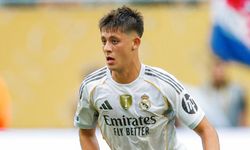 Real Madrid'in yıldızı Arda Güler, sezon sonu tatilini Türkuaz kıyılarında geçirdi!